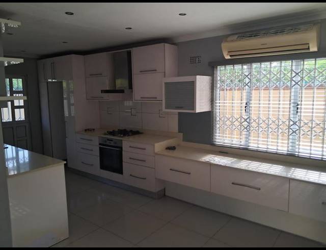 3 BEDROOM HOUSE FOR SALE IN VERULAM CENTRAL